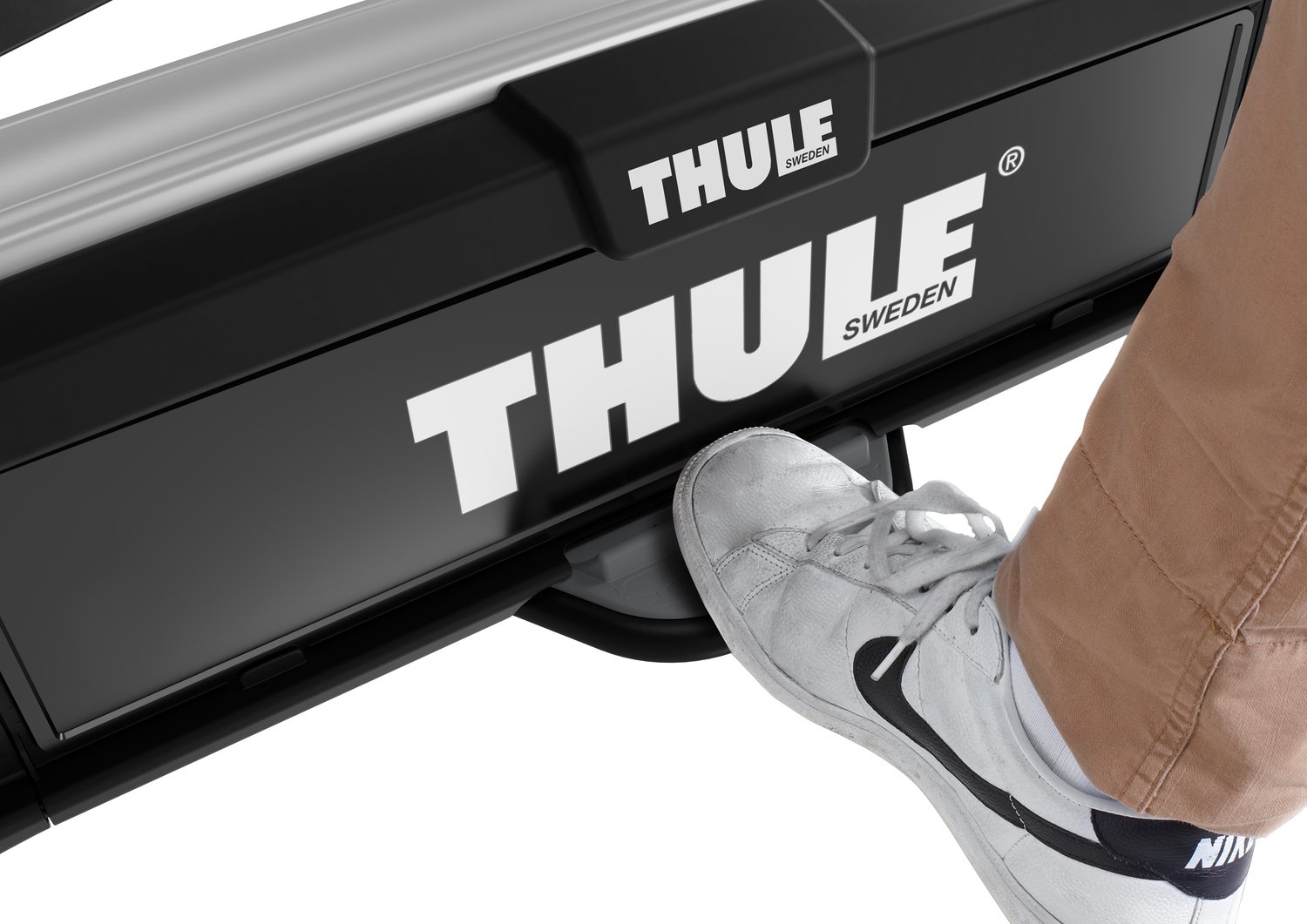 Thule-Velospace-XT-alu-zwart-kantelbaar Thule Velospace XT alu zwart kantelbaar